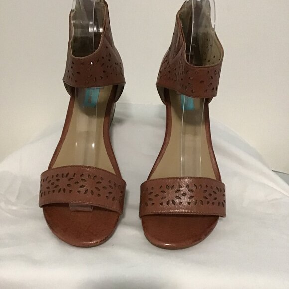 M2 by Miz Mooz Pasadena Wedge Sandal Size 7 - Picture 2 of 11